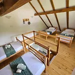 Seosko Domacinstvo Bajbut