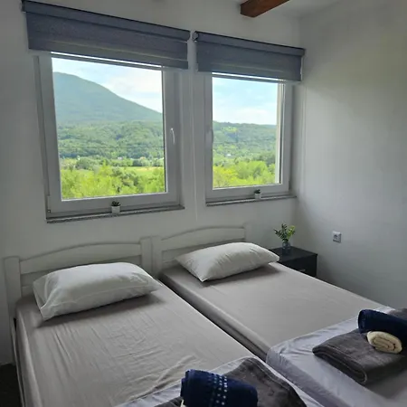 Seosko Domacinstvo Bajbut *