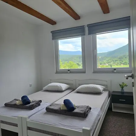아파트 Seosko Domacinstvo Bajbut Bihać
