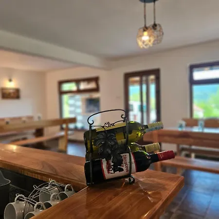 Apartament Seosko Domacinstvo Bajbut