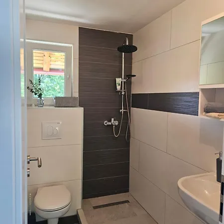 Seosko Domacinstvo Bajbut * Bihać