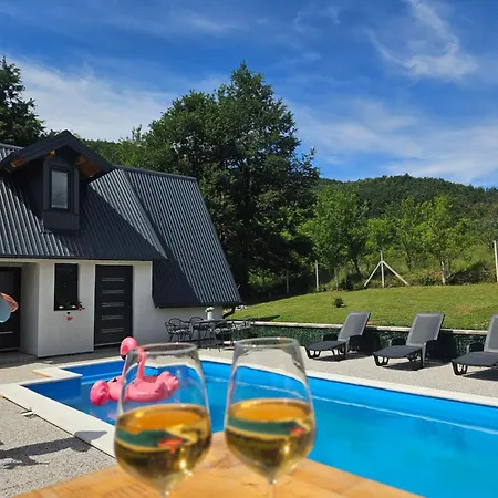 Seosko Domacinstvo Bajbut Apartman *